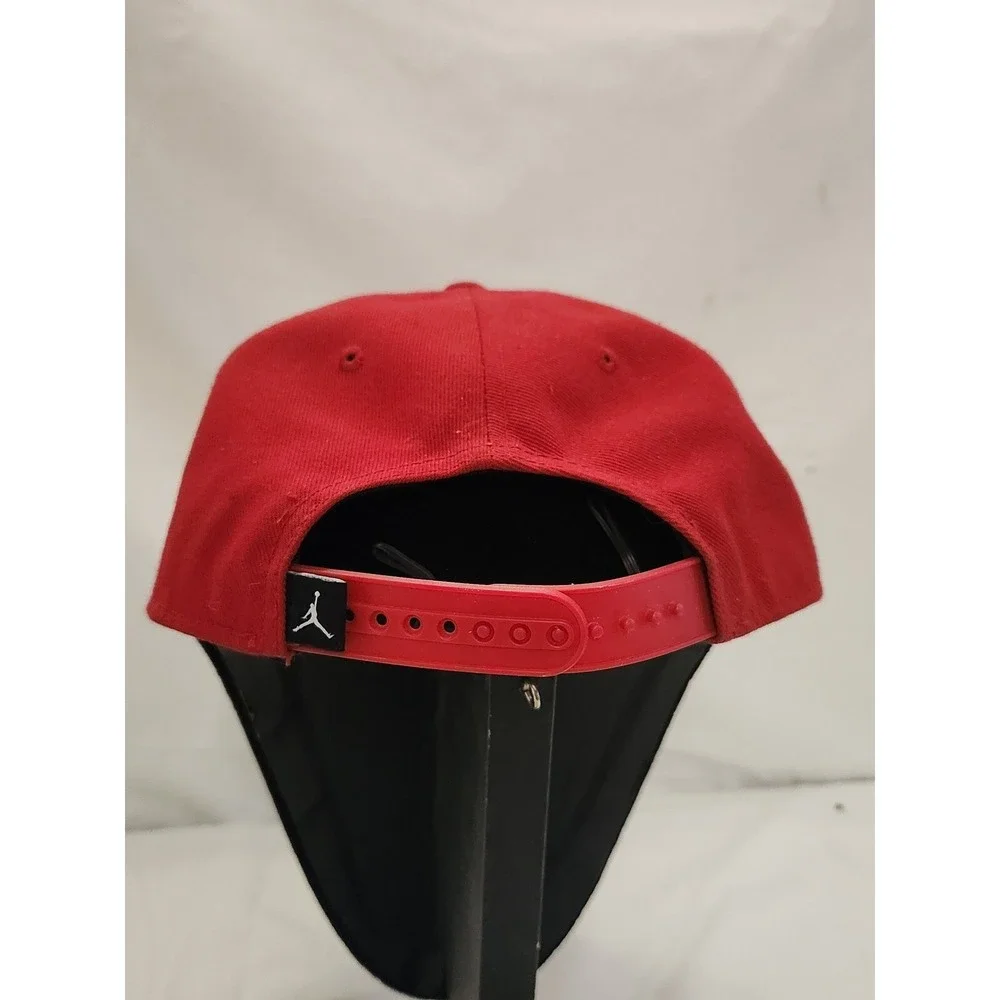 Air Jordan Hat Youth Red Snapback Cap‎ Basketball Logo